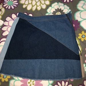 Forever21 contemporary life in progress JEAN skirt